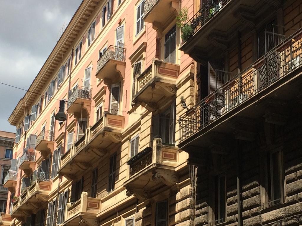 Casa Vacanza Colosseo Rome Luaran gambar